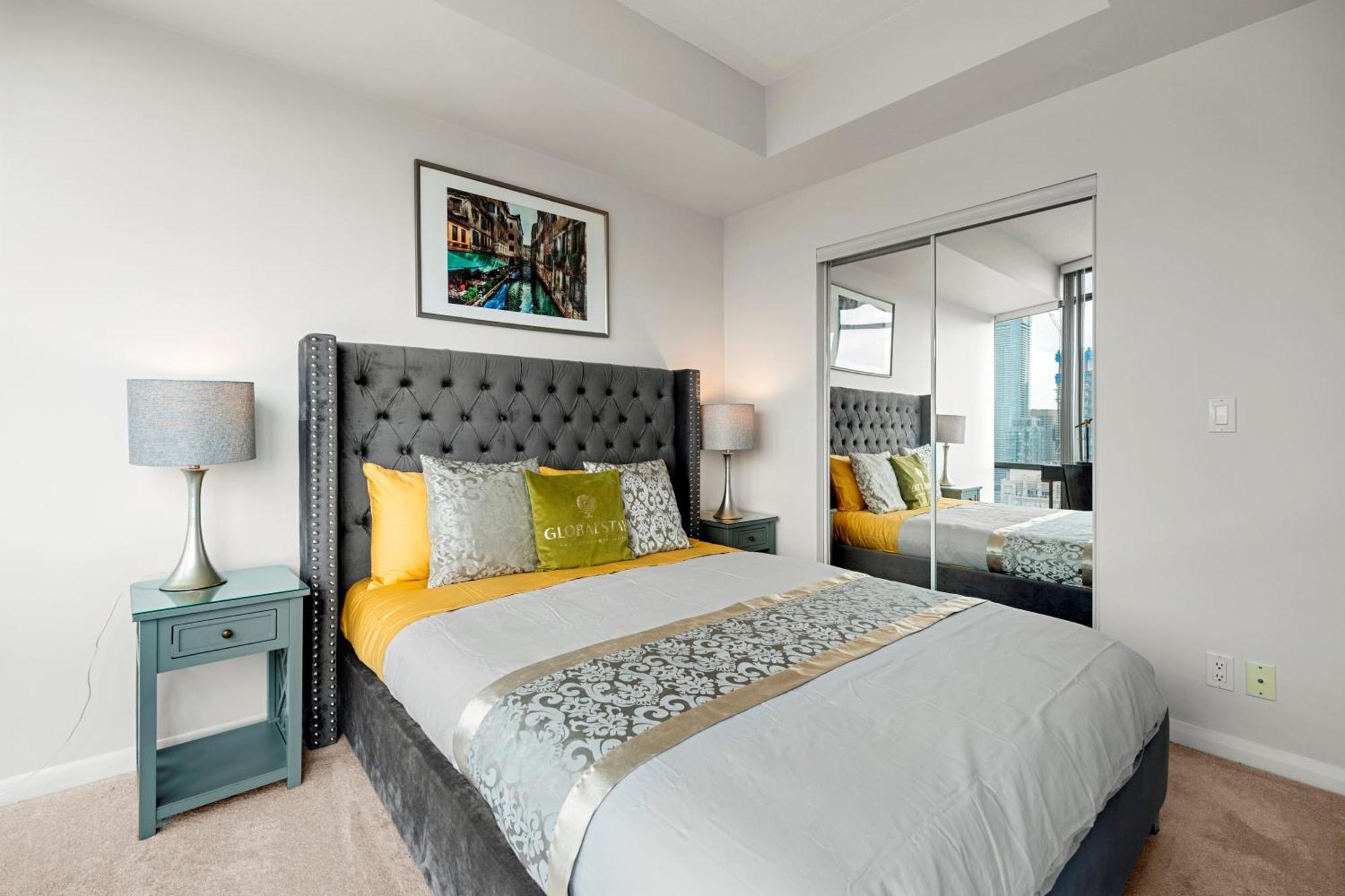 Globalstay. Burano Condos In Downtown โตรอนโต ภายนอก รูปภาพ