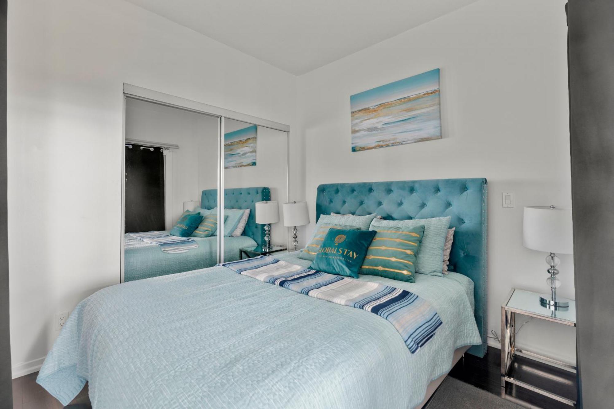 Globalstay. Burano Condos In Downtown โตรอนโต ภายนอก รูปภาพ