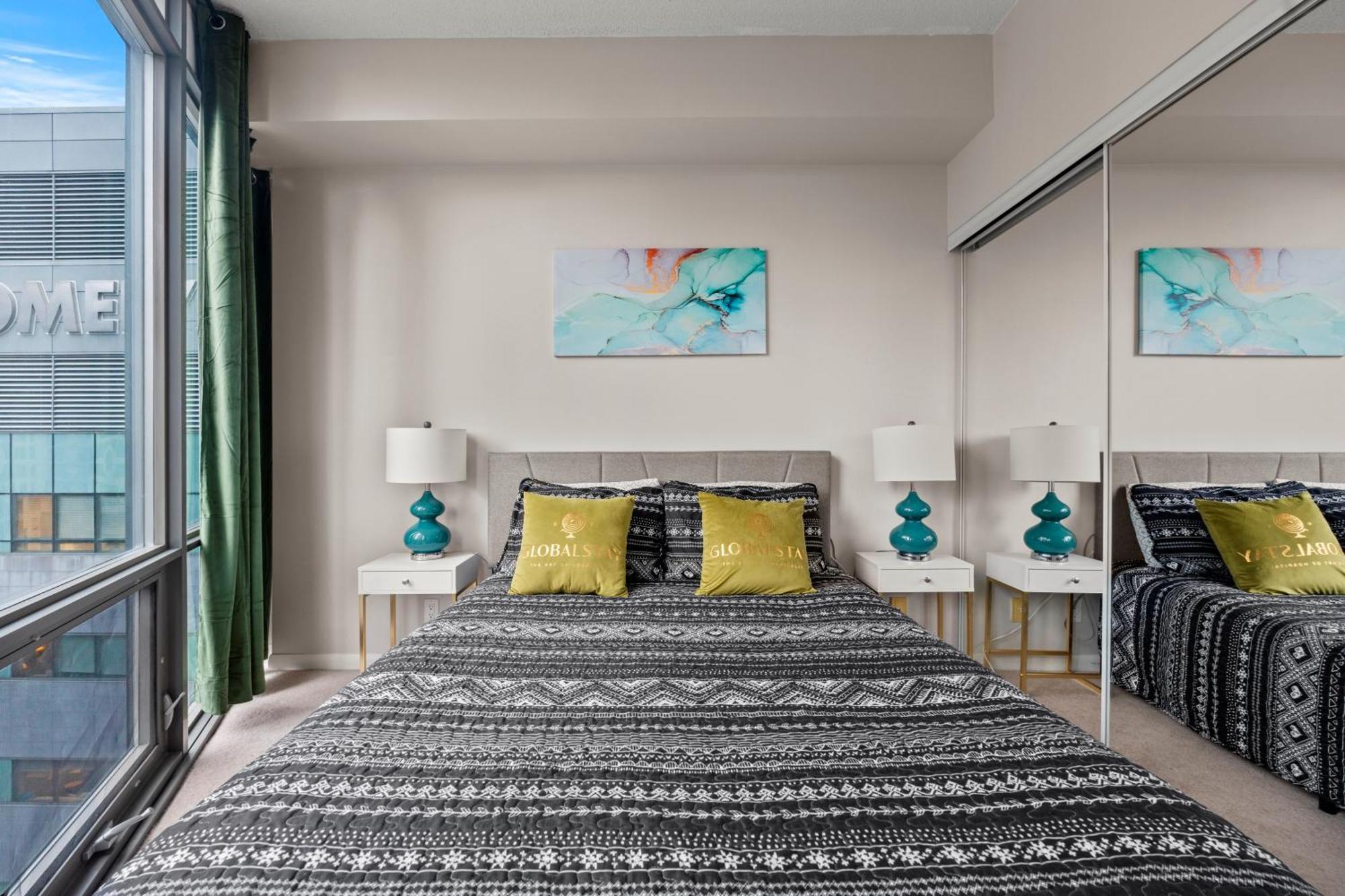 Globalstay. Burano Condos In Downtown โตรอนโต ภายนอก รูปภาพ