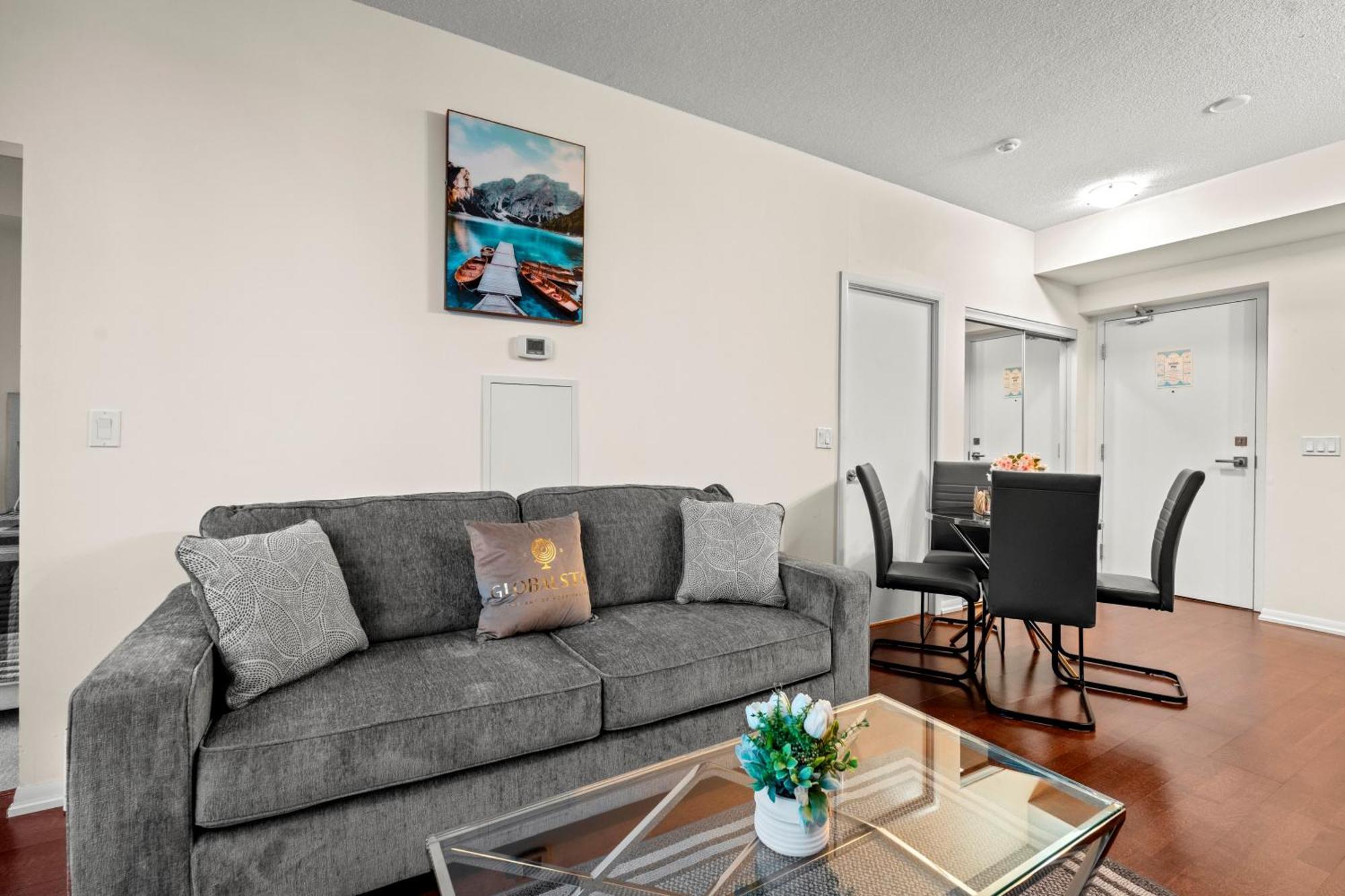 Globalstay. Burano Condos In Downtown โตรอนโต ภายนอก รูปภาพ